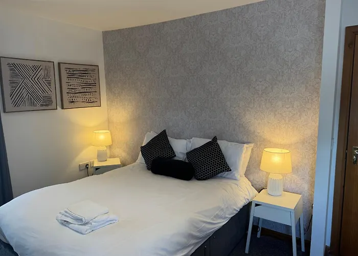 The Square Kintore