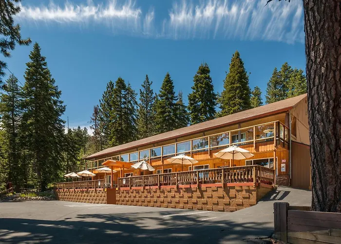 Cedar Glen Lodge