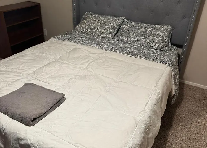 Large Private Room Near Meta & Tech Hubs