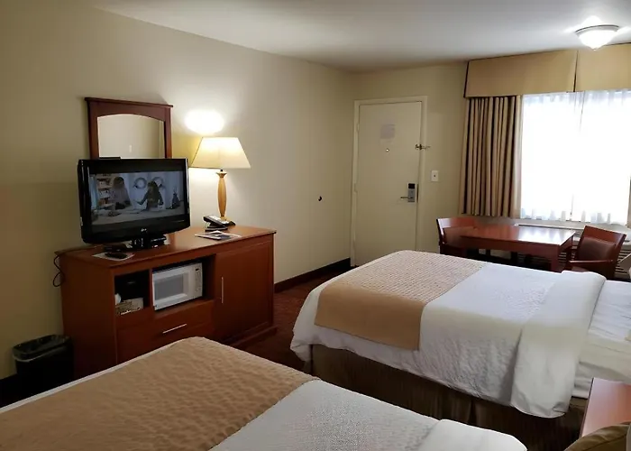 Airport Inn