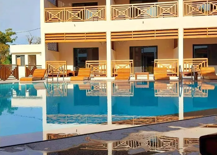 Vezo Beach II Hotel