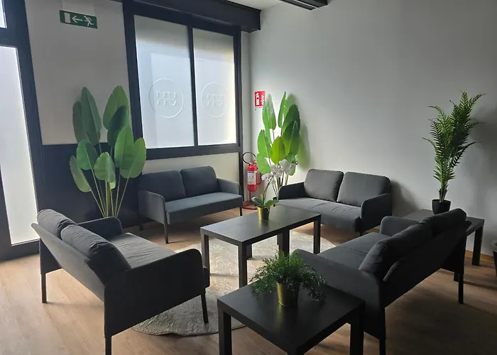 Urban Hotel