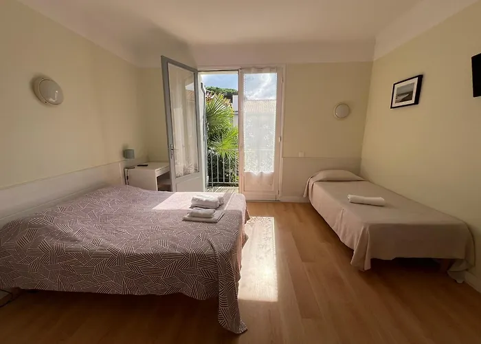 Hotel La Pergola - Centre Ville
