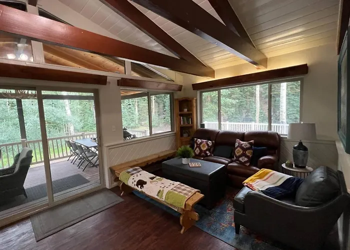 Massive Cabin Ski In Ski Out And Games