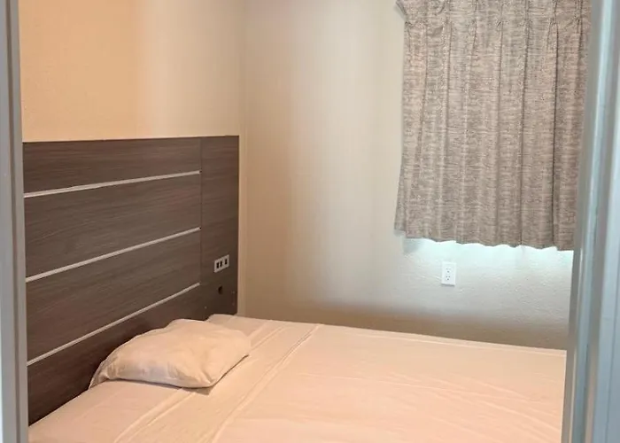 Broadway Inn And Suites