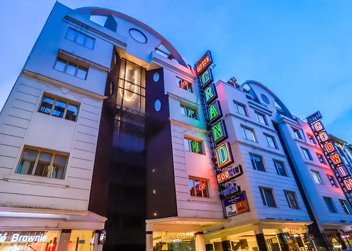 Hotel Grand Godwin Near New Delhi Railway Station- Free Airport Pick-Up