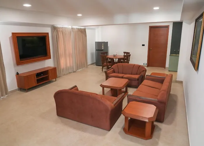 Hotel Aram