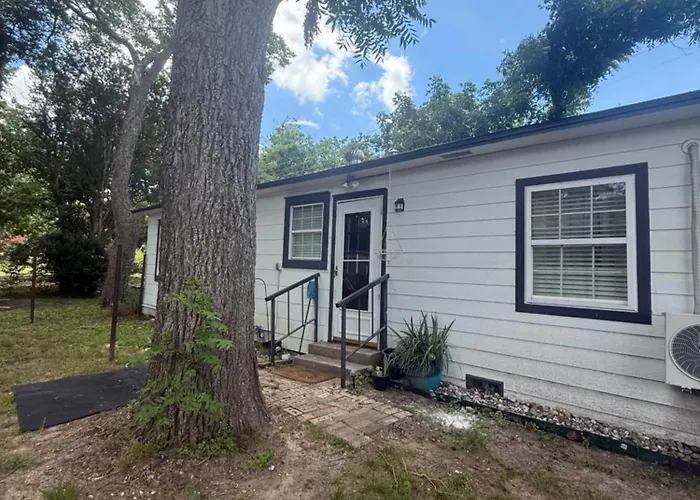 Bluebonnet Apartment Athens Tx King Size Bed 2 Min From Courthouse