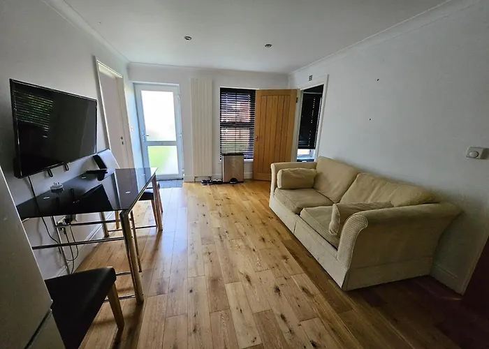 Standard Single Room - Shared
