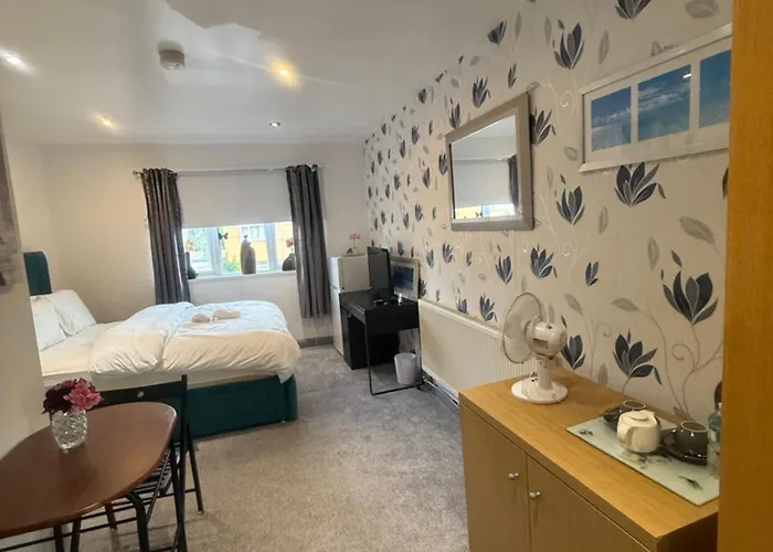 Eastern Bridge Rooms