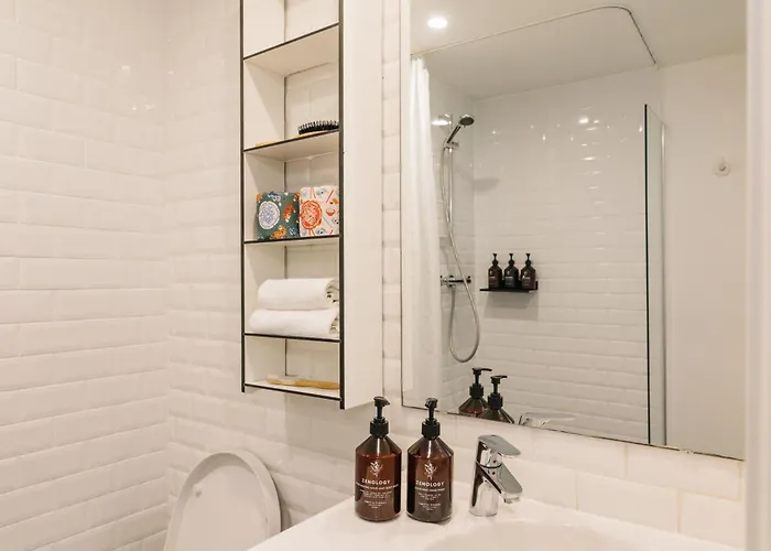 The Social Hub Paris La Defense Extended Stay