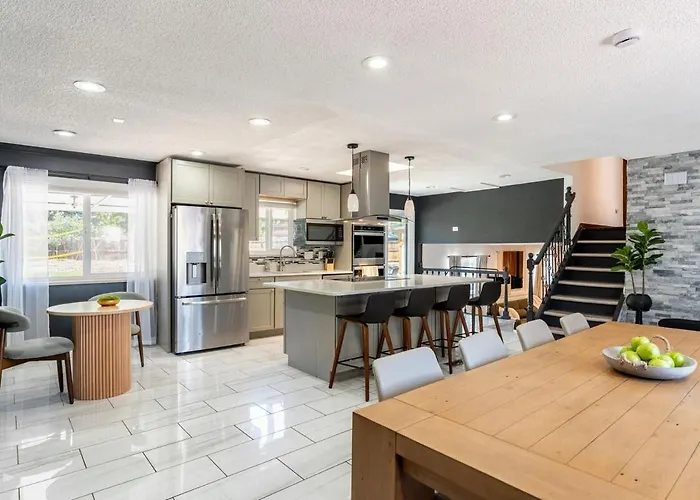 Spacious 5Br, Epic Backyard, Perfect Gatherings