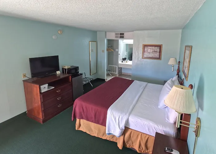 Route 66 Desert Rose Motel County Inn