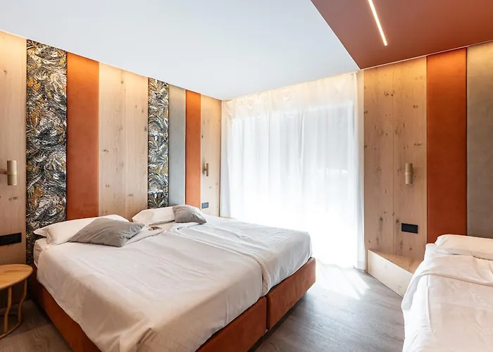 Flos Hotel