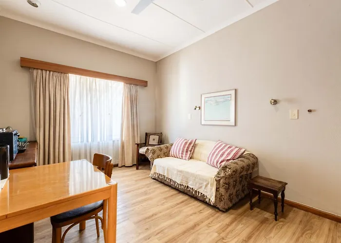 Karoo Country Inn