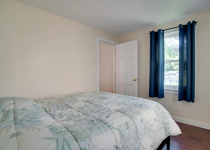 < 1 Mi To Beach: Family-Friendly Falmouth Home!