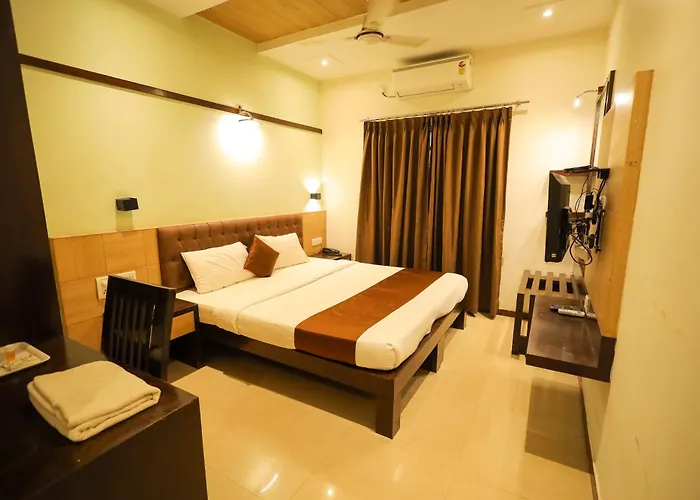 Hotel Plaza Heights By Rak Rooms, Mangaluru