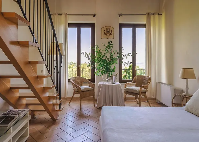 Borgo Degli Ulivi - Castello Di Montegridolfo