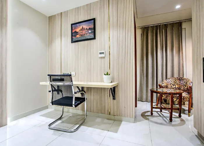 Clubhouse Hotel Ayodhya By Checkin