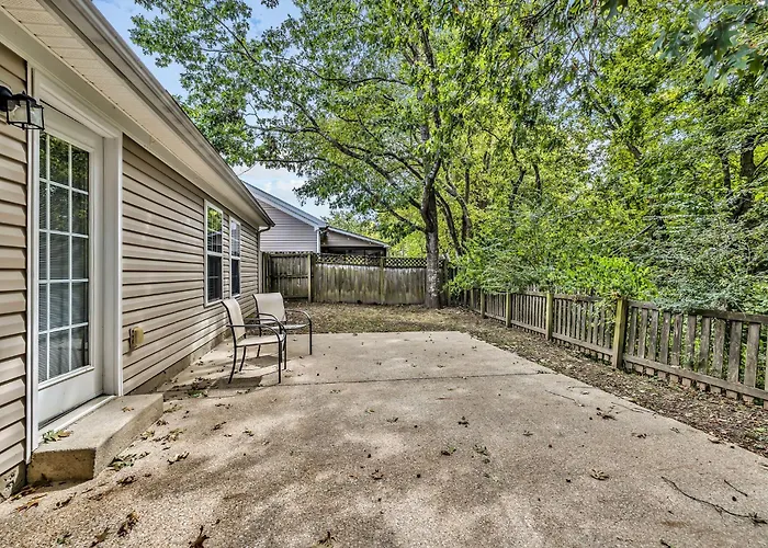 Cozy And Spacious Spring Hill 3Br 2Bath Home