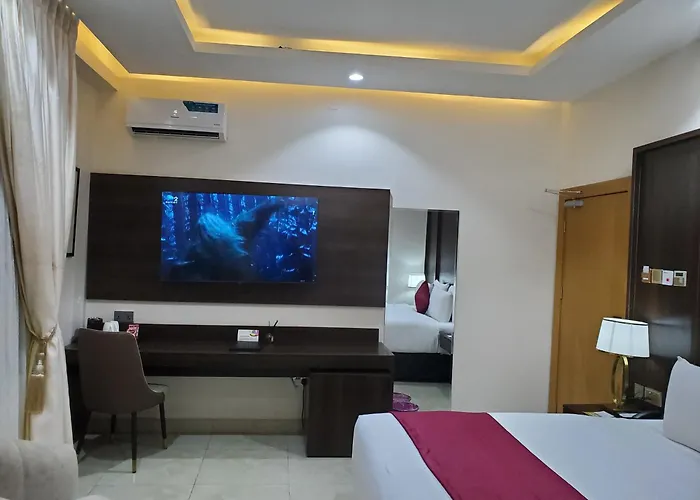 Executive Hotel And Suites