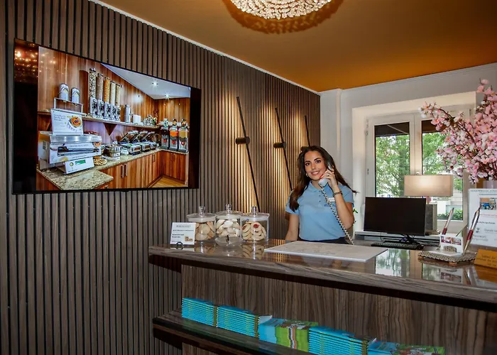 Tiptop Hotel Burgschmiet Garni