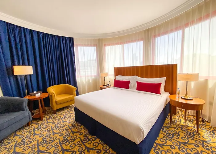City Seasons Al Hamra Hotel