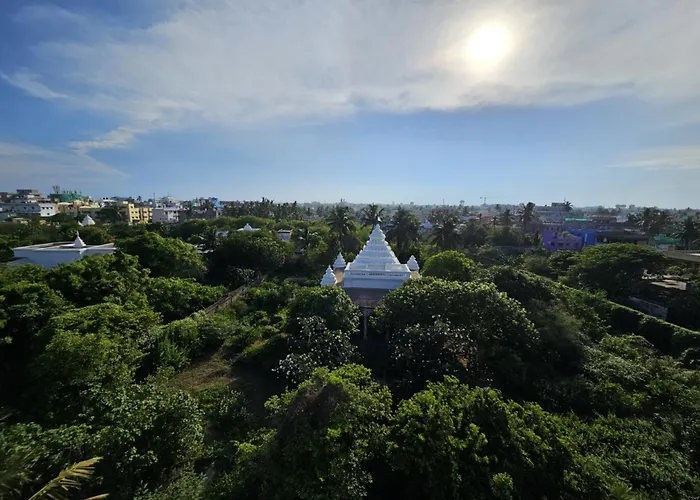 Nirman Homestay 5 Minutes Walk To Beach