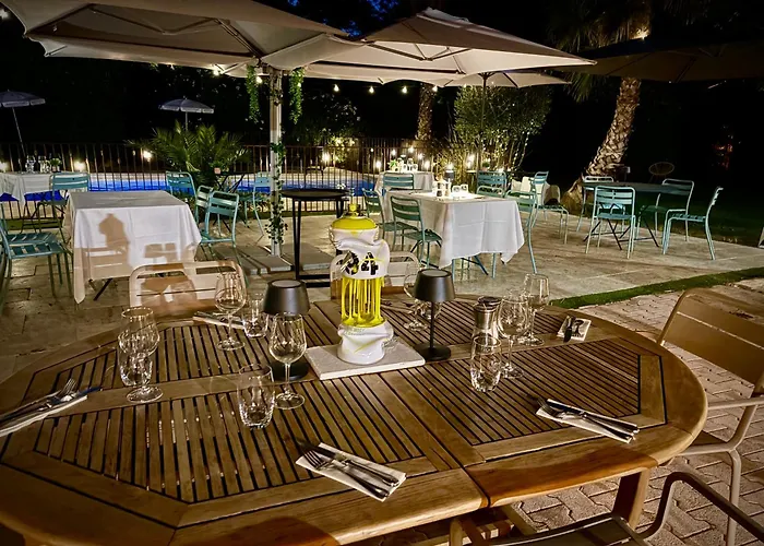 Logis La Bastide des Golfs