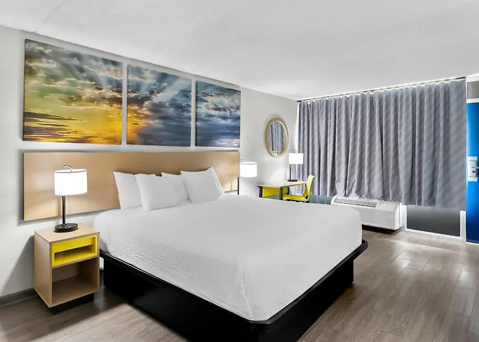 Days Inn By Wyndham Seneca-Clemson