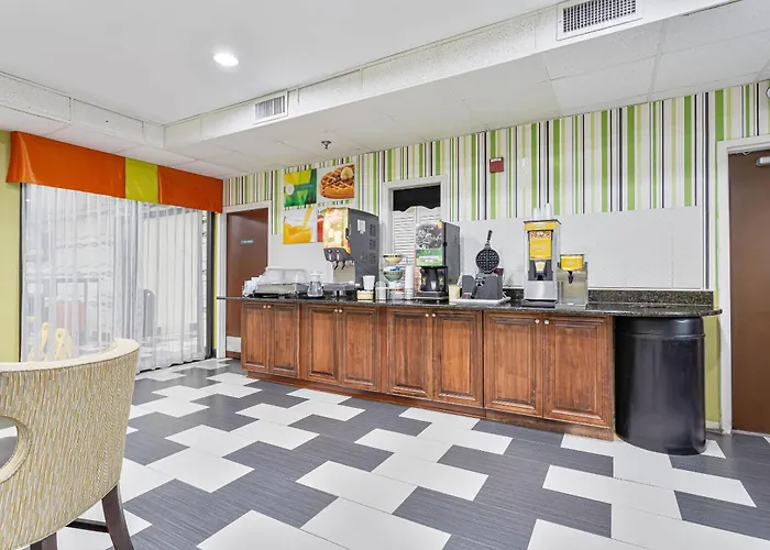 Quality Inn Prattville I-65