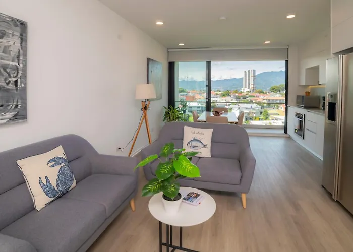 Bee Suites Escalante - San Jose