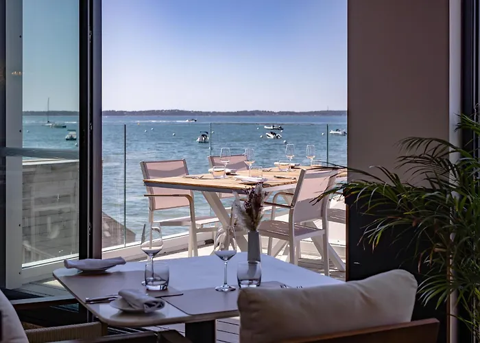 Les Vagues Hotel & Spa