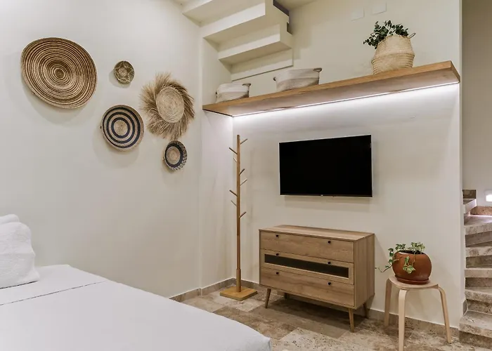 Florita 39 Boutique Hotel Breakfast & Beach Club Included