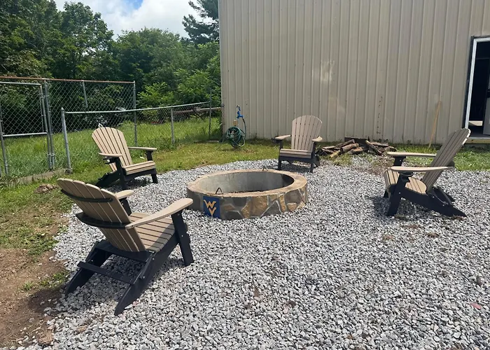 Big Country Escape - Bluewell Wv