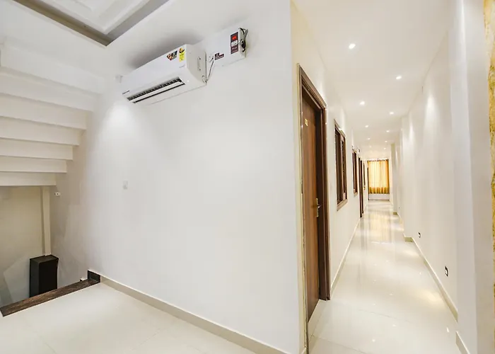 Solace Inn With Lift Near Golden Temple