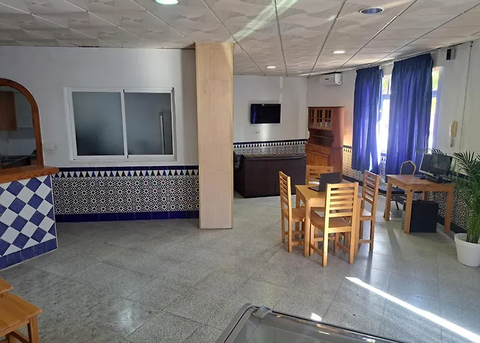 Hostal Alborán