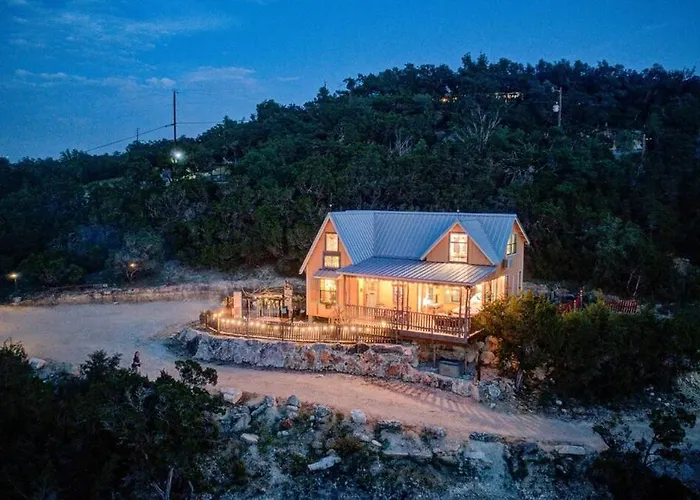 Above All Luxury Lodge