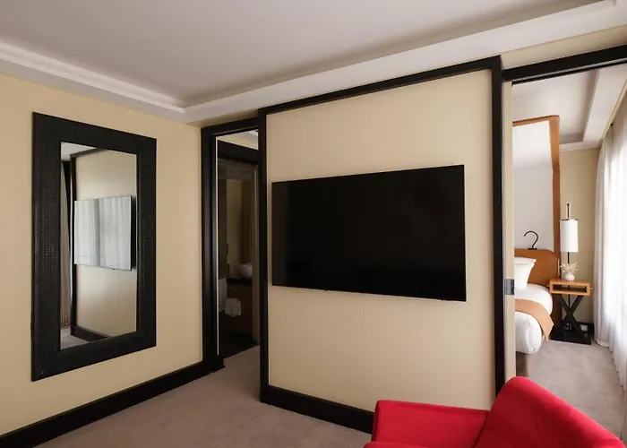 Five Seas By Inwood Hotels