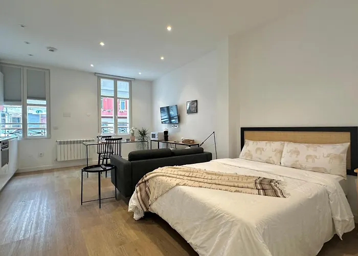 CoruñaFlat Apartamentos con encanto en el centro de A Coruña