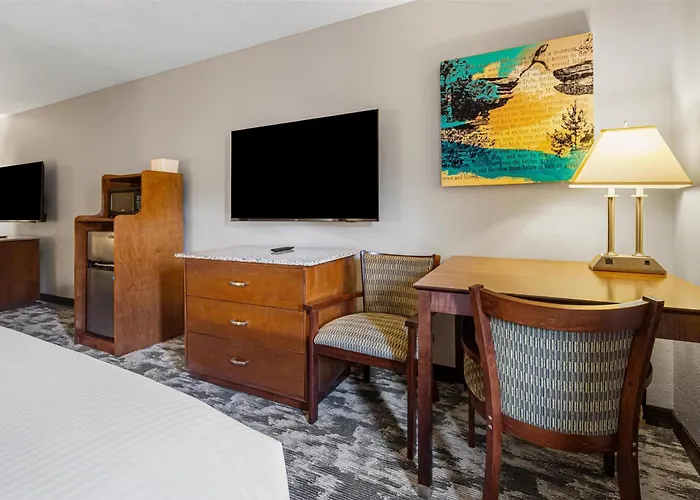 Best Western Ambassador Inn&Suites