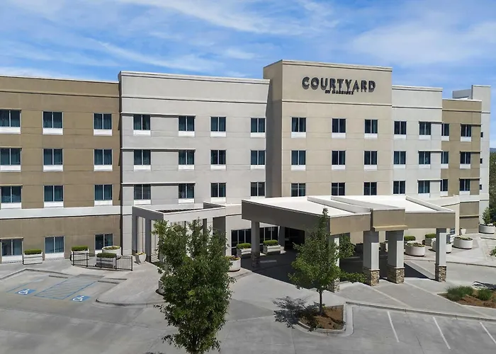 Courtyard By Marriott Atlanta Kennesaw