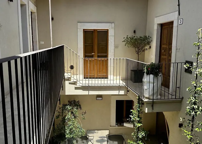 Albergo Diffuso Ginevra Boutique Rooms - Palazzo Leosini - Residenze D'Epoca
