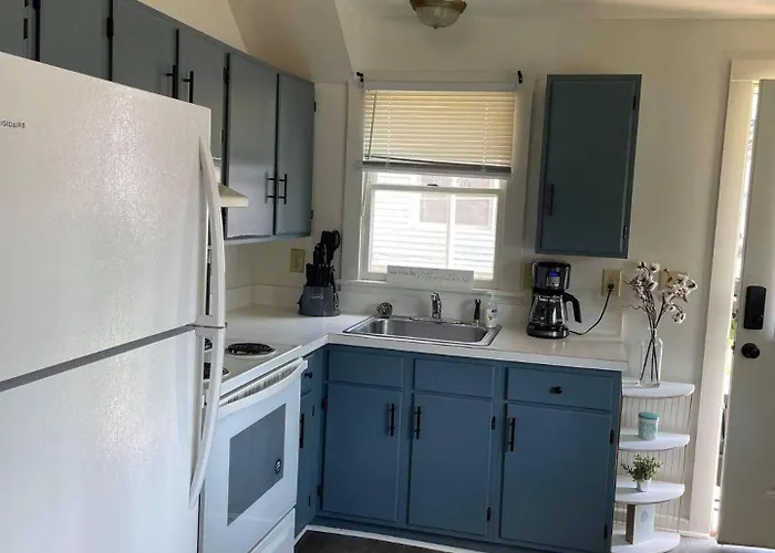 Downtown Waynesboro Location 151 Bedroom Parkway
