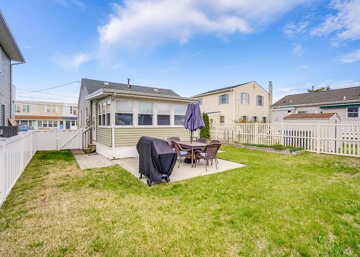 1 Block To Brigantine Beach: Breezy Home W/ Patio!