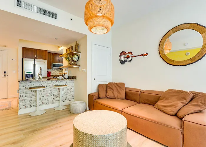 Resort Condo ~ 1 Mi To Boynton Beach Access!