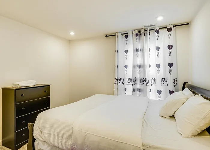 16 Mi To Louisville: Pet-Friendly Getaway!