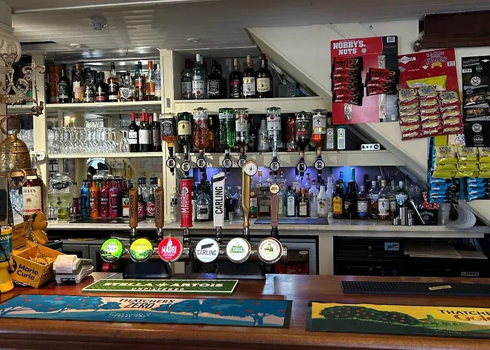 Halfway House Inn Country Lodge