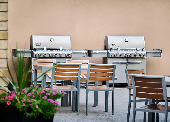 Towneplace Suites By Marriott Mississauga-Airport Corporate Centre