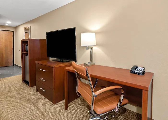 Comfort Inn & Suites Beaverton - Portland West